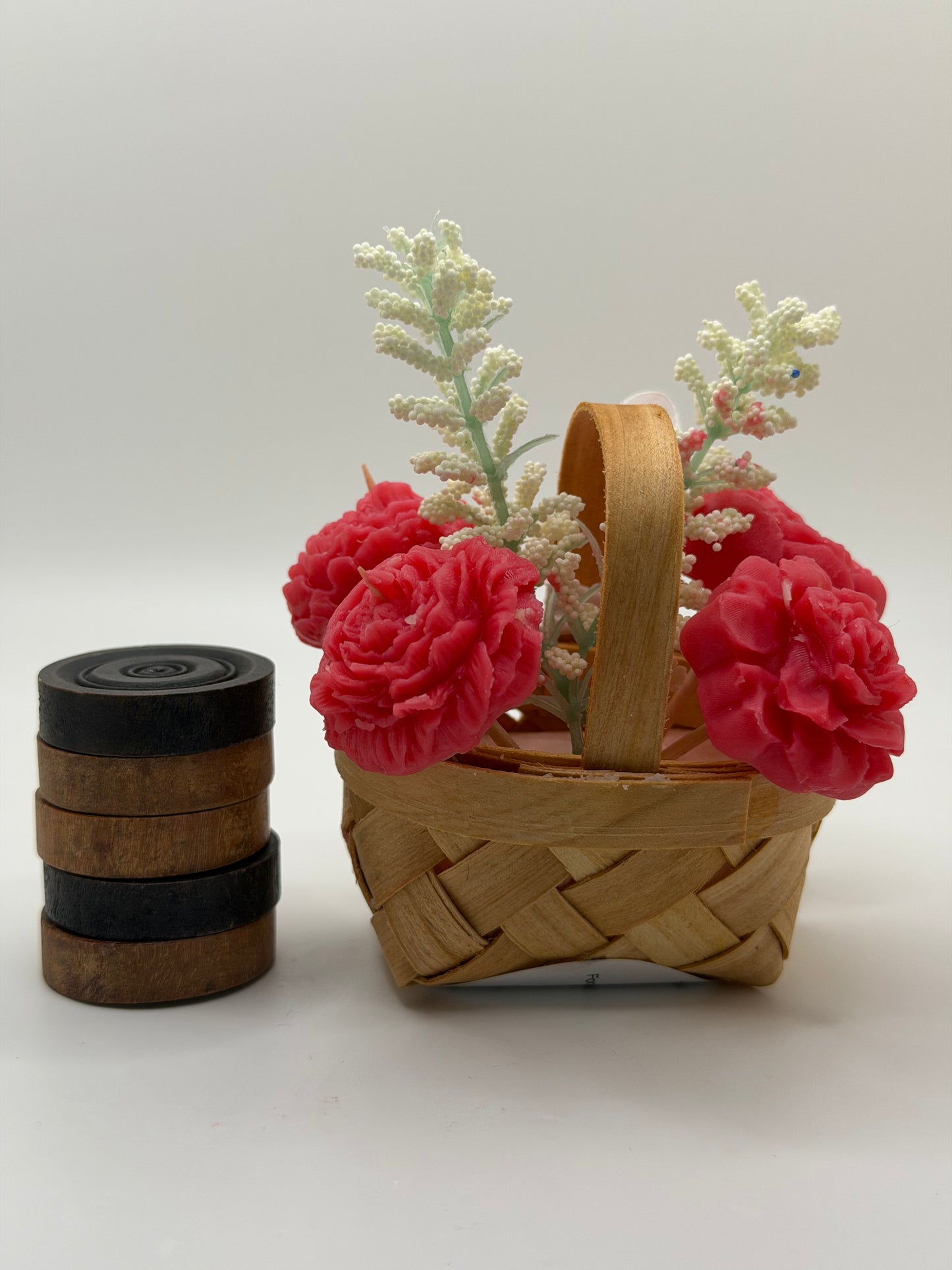Rose Mold Wax Melts - Set of 5 in Mini Basket with Decorative Artificial Flower